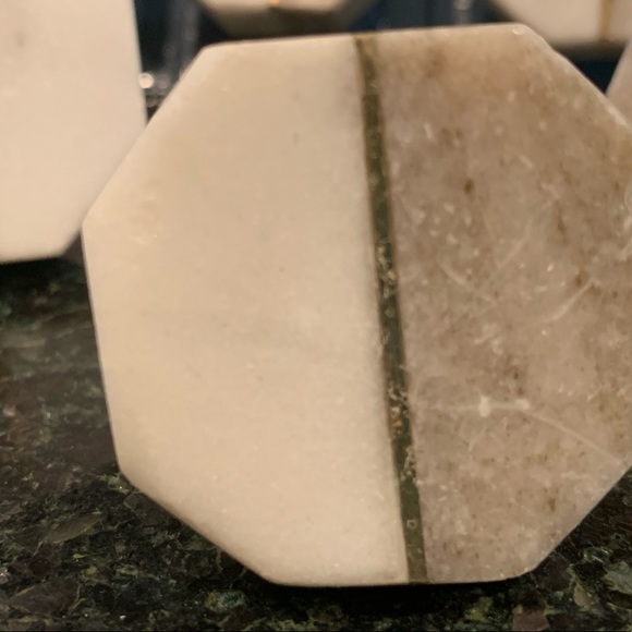 Set of 8 marble and gold stone decorative drawer pulls. Heavy, geometric - Picture 5 of 12